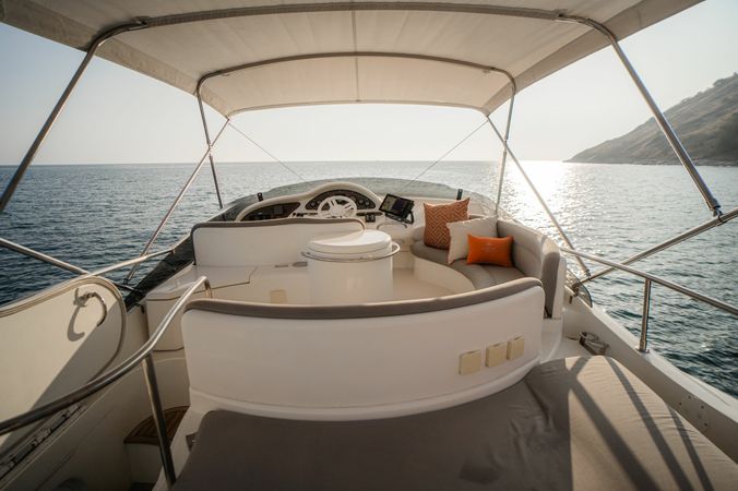 Azimut 46 | Mas Que Aqua
