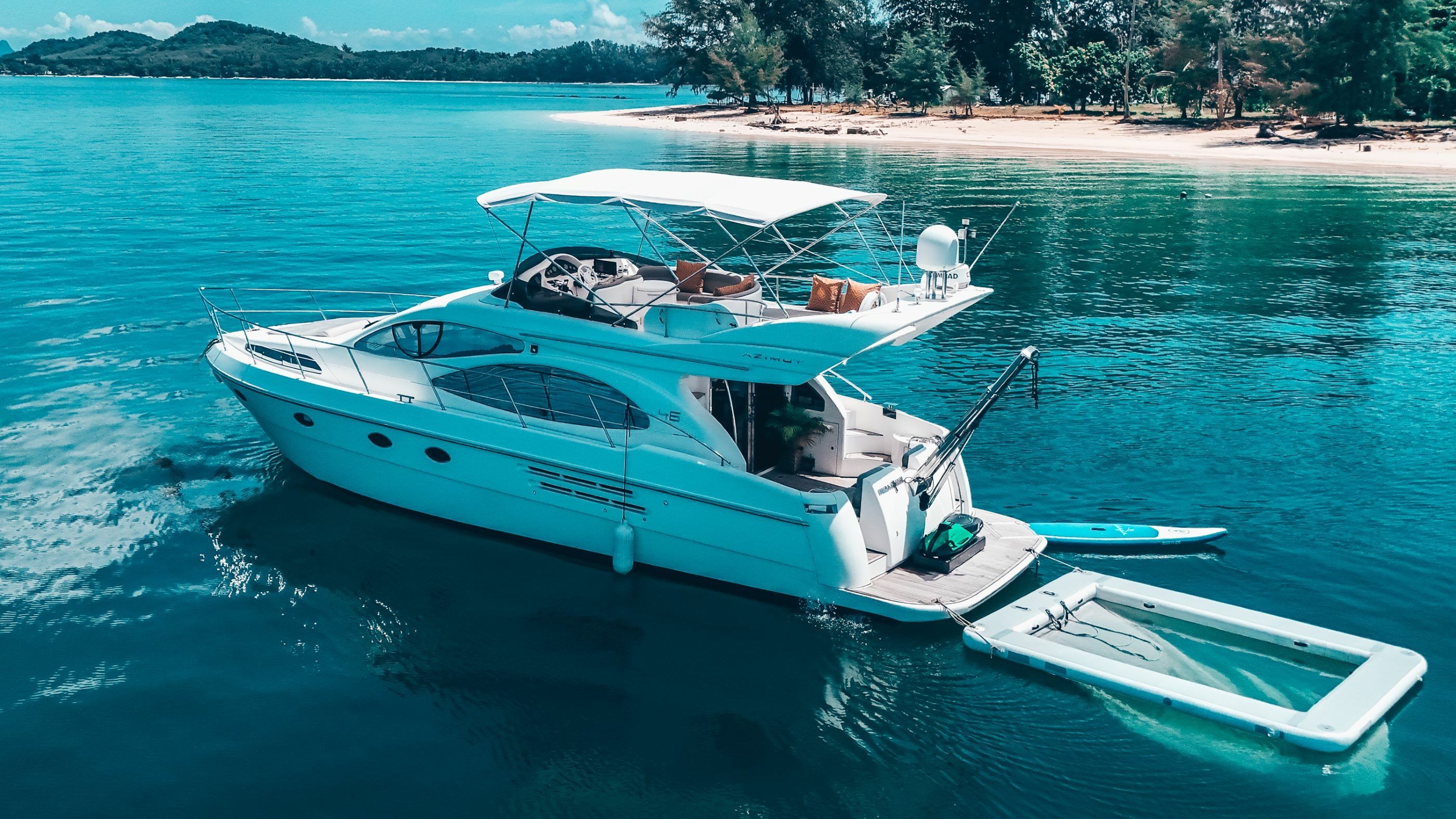 Azimut 46 | Mas Que Aqua