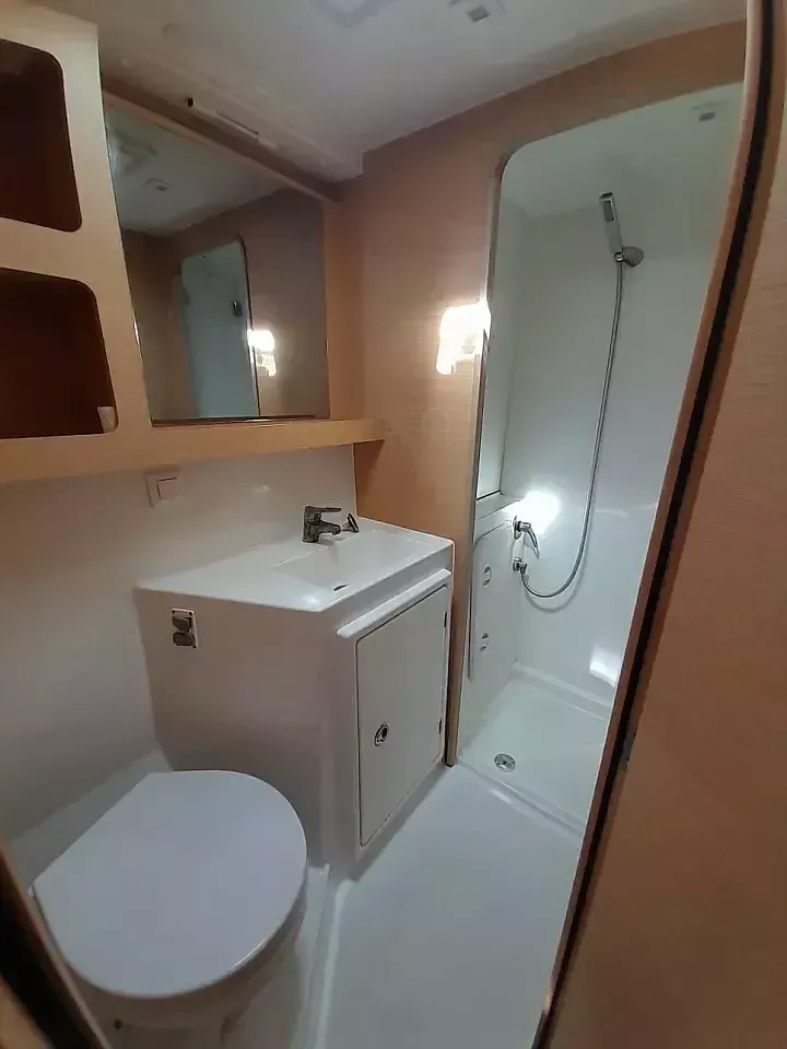 Lagoon 42 | Speranza B&B