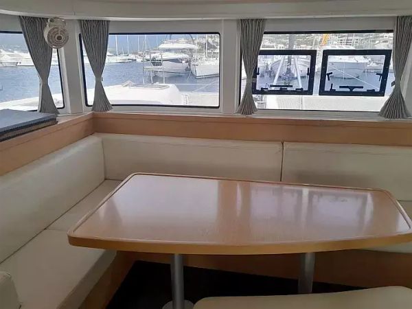 Lagoon 42 | Speranza B&B