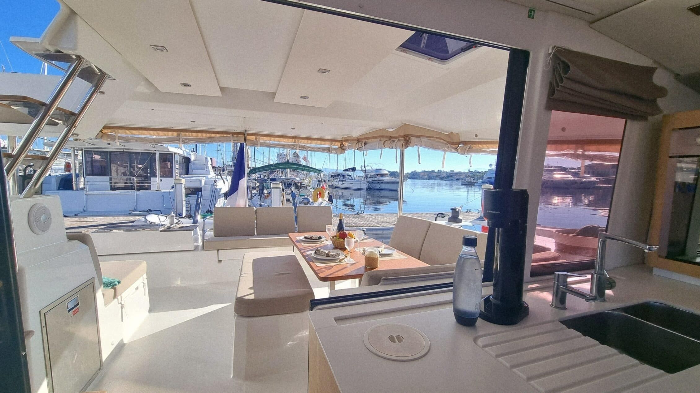 Fountaine Pajot Astrea 42 | Seaview