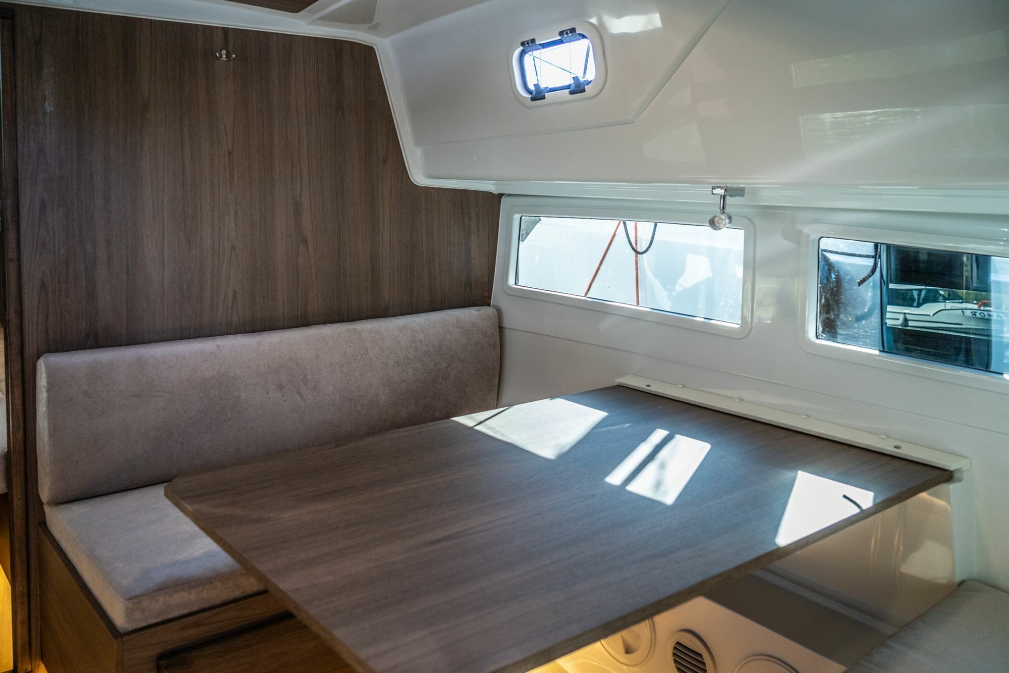 Nautic 990 | Bryzek