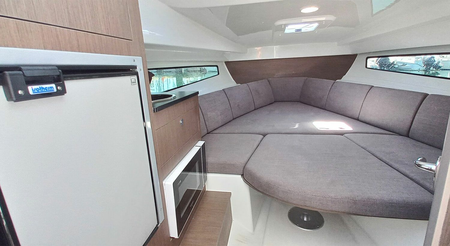 Beneteau Flyer 8 | Olive Sea 1