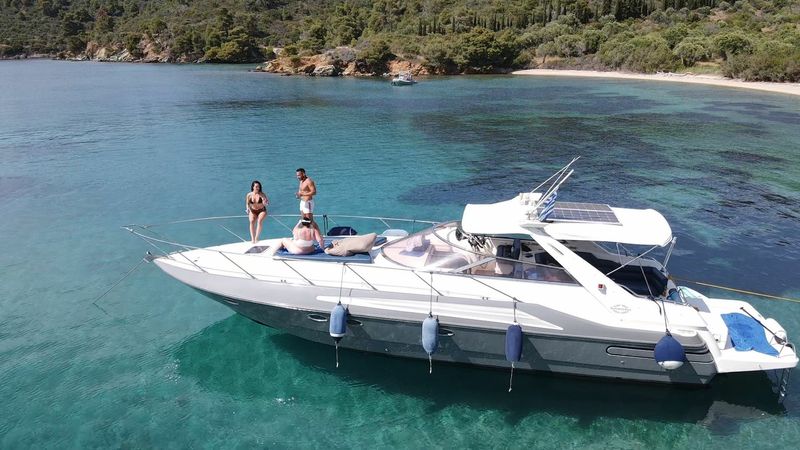 Sunseeker Martinique 39 | White Eagle