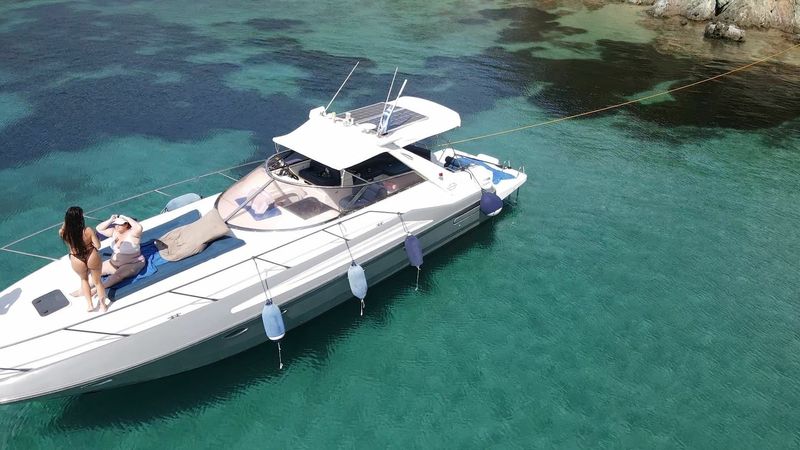 Sunseeker Martinique 39 | White Eagle