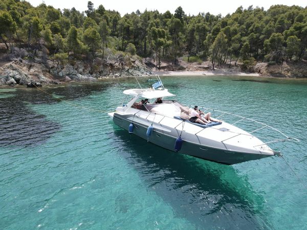 Sunseeker Martinique 39 | White Eagle