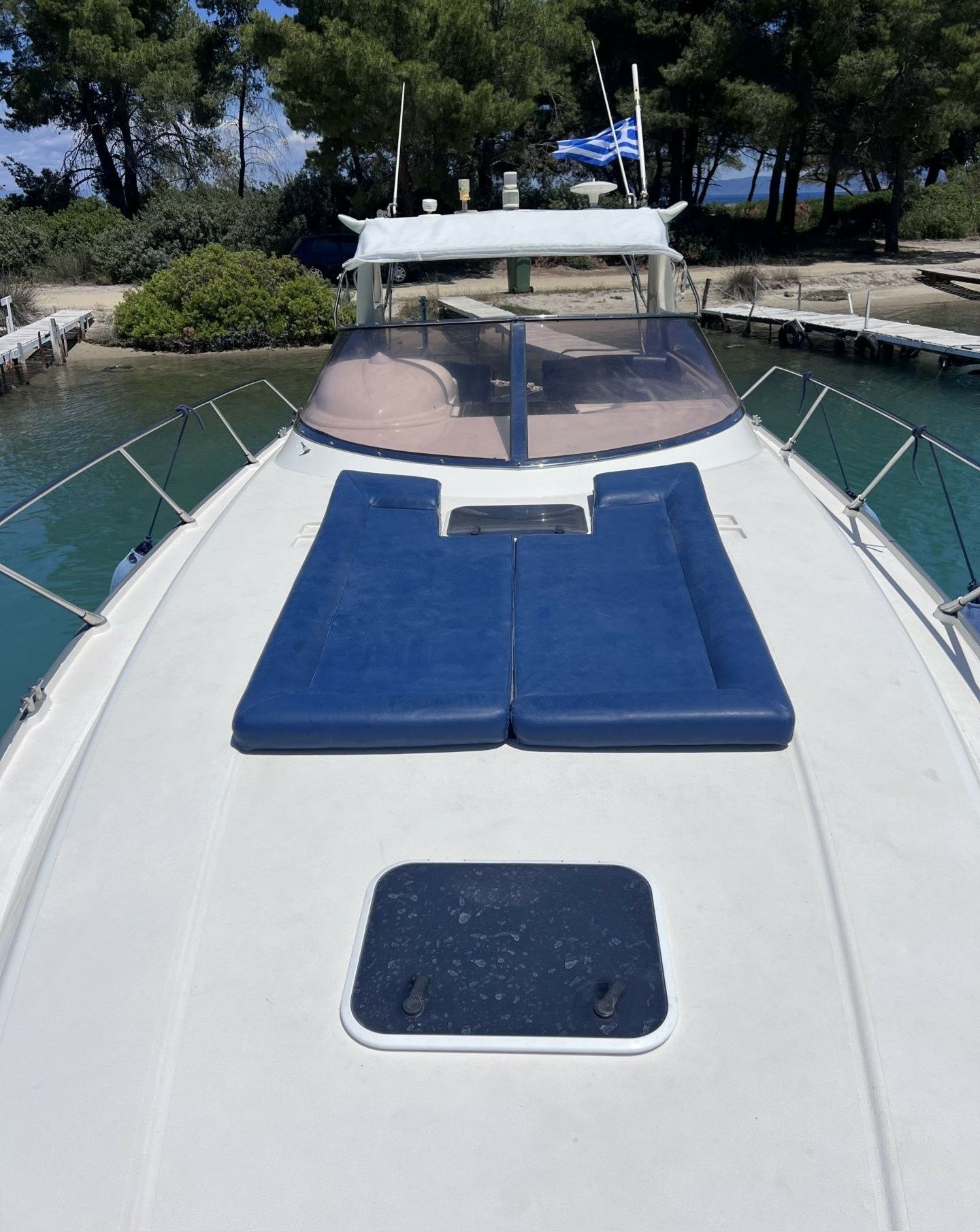 Sunseeker Martinique 39 | White Eagle