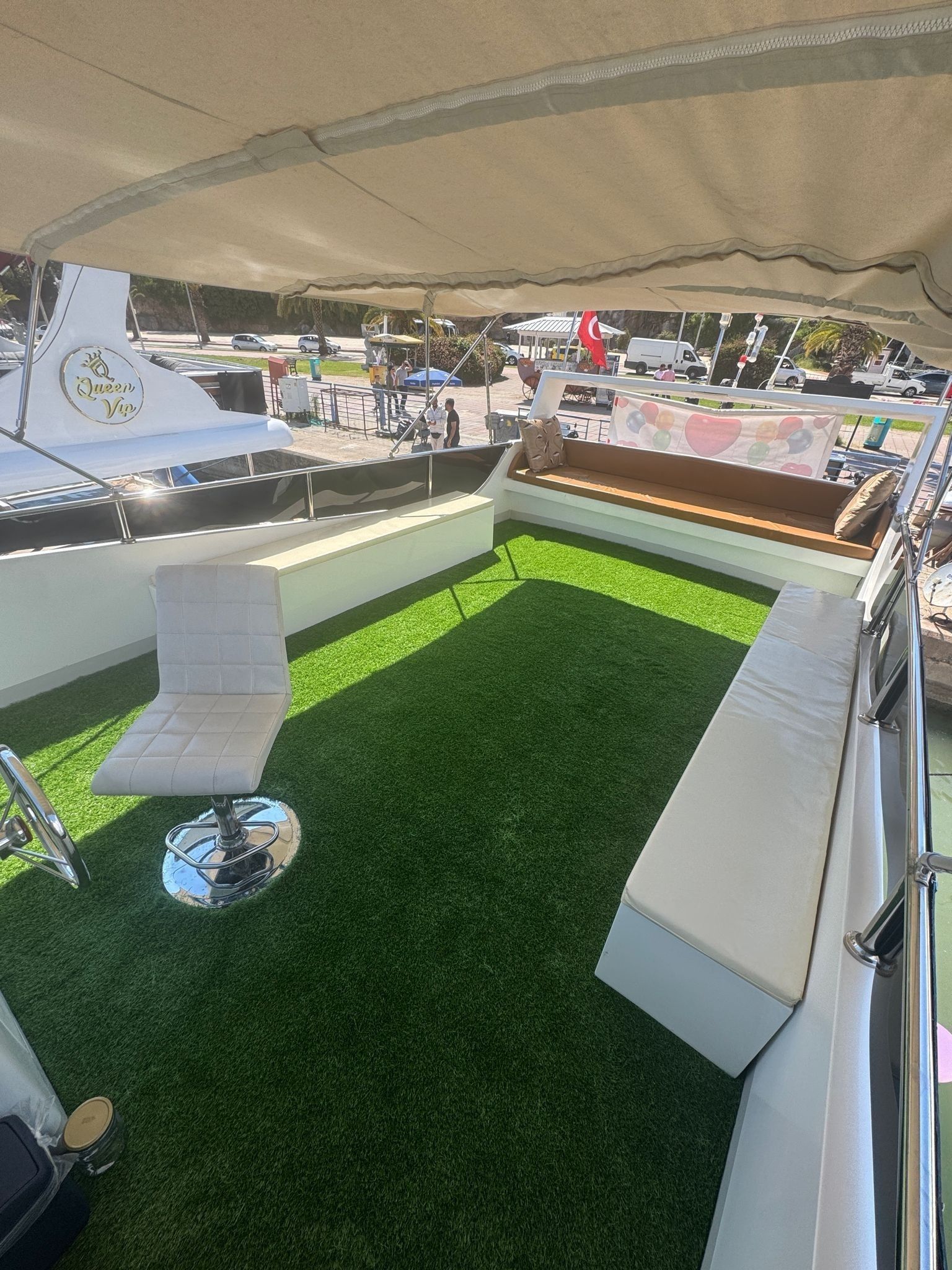 Custom Built 42 | Azura