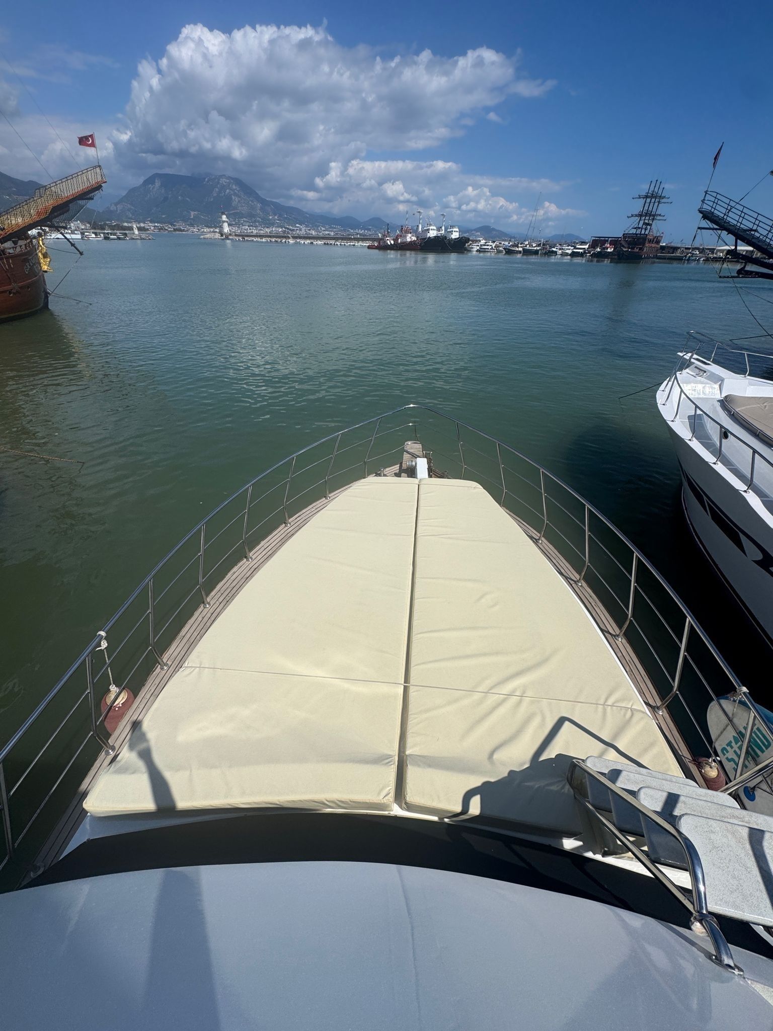 Custom Built 42 | Azura