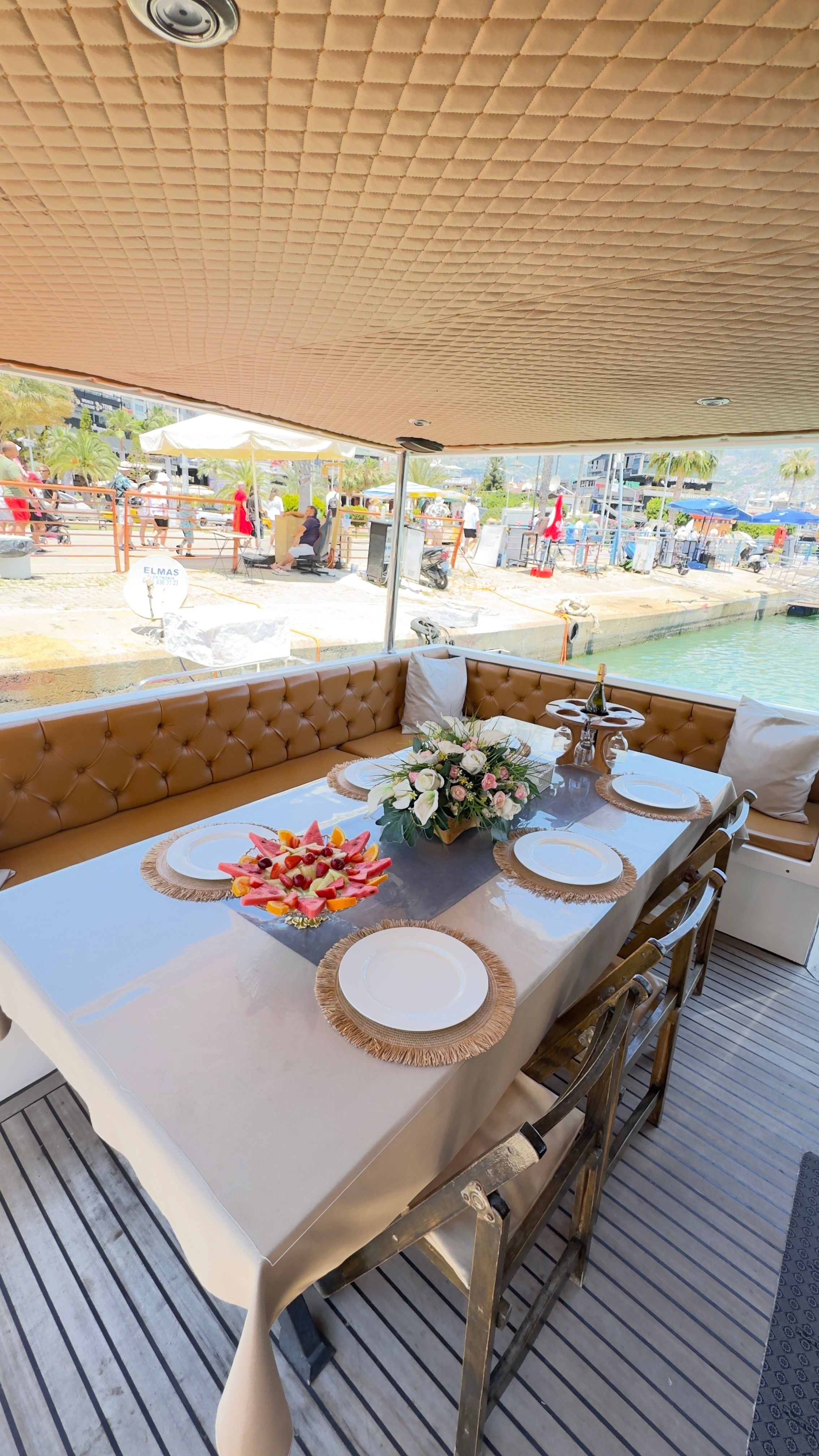 Custom Built 42 | Azura