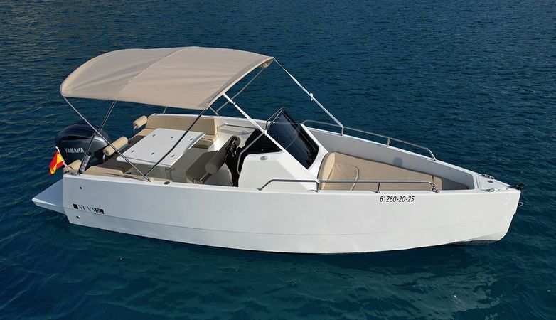Nuva Yachts M6 | Lima