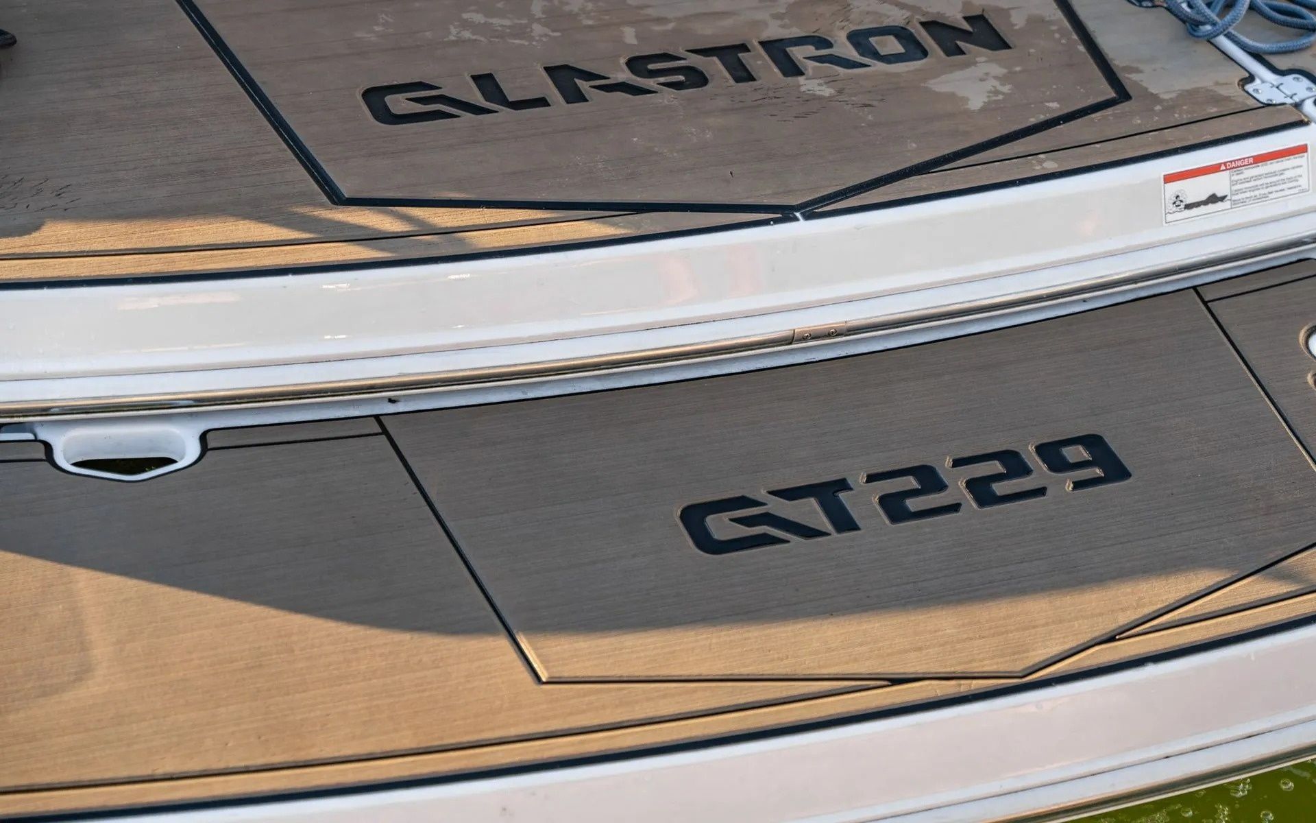 Glastron 229 | 21