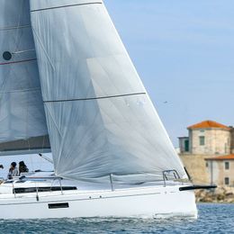 Beneteau First 36 | November