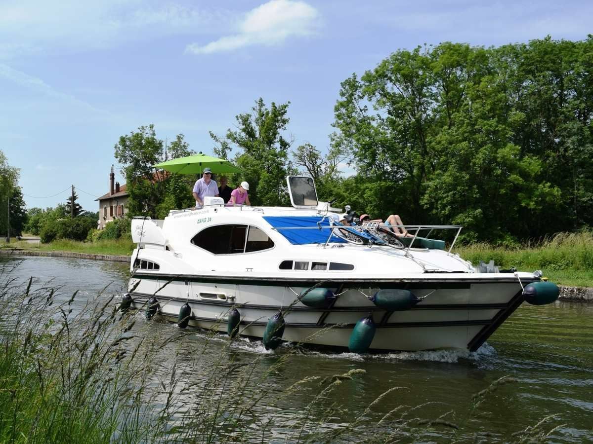 Haines Navig 34 | 9