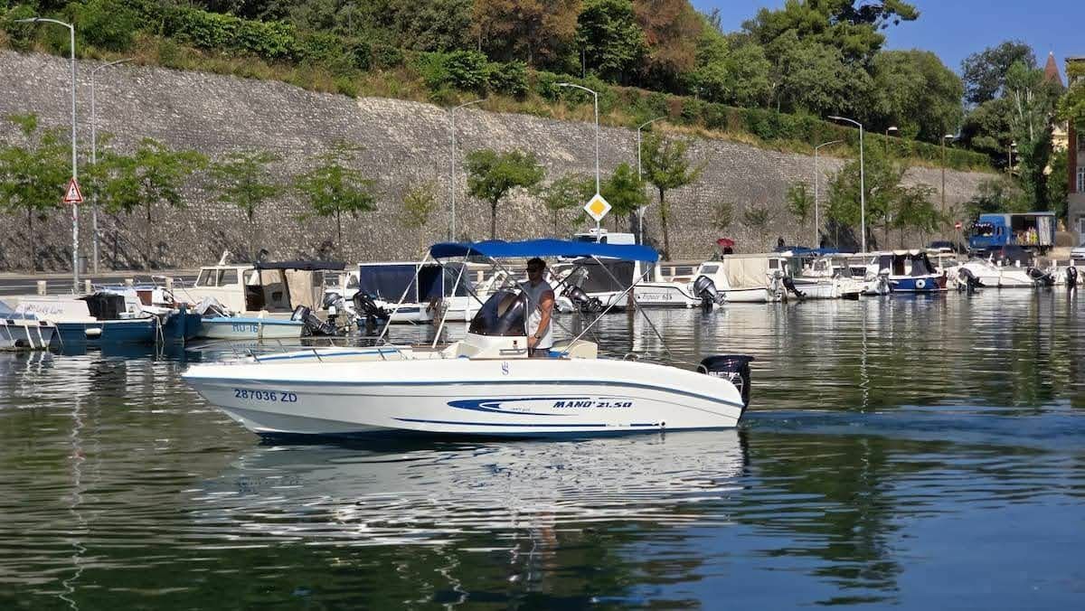 Mano Marine 21.50 Sport Fish | Light Blue