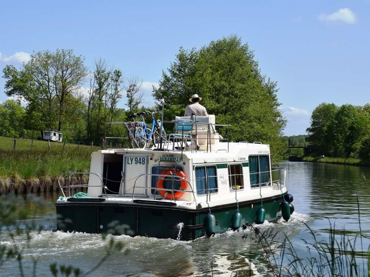 Jeanneau Eau Claire 930 Fly | 22