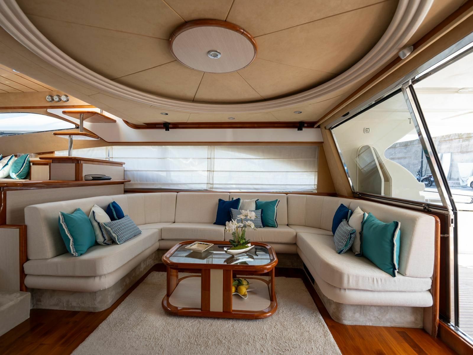 Ferretti 680 | Jumpi