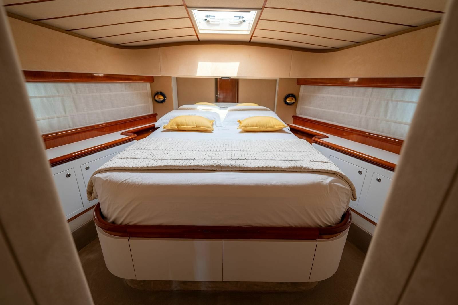 Ferretti 680 | Jumpi