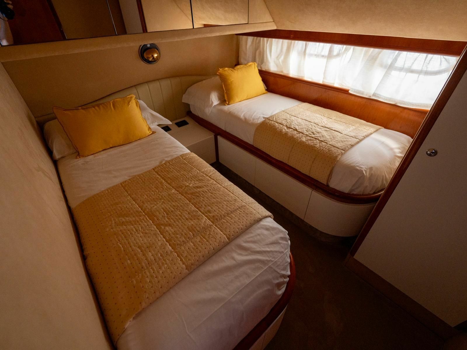Ferretti 680 | Jumpi