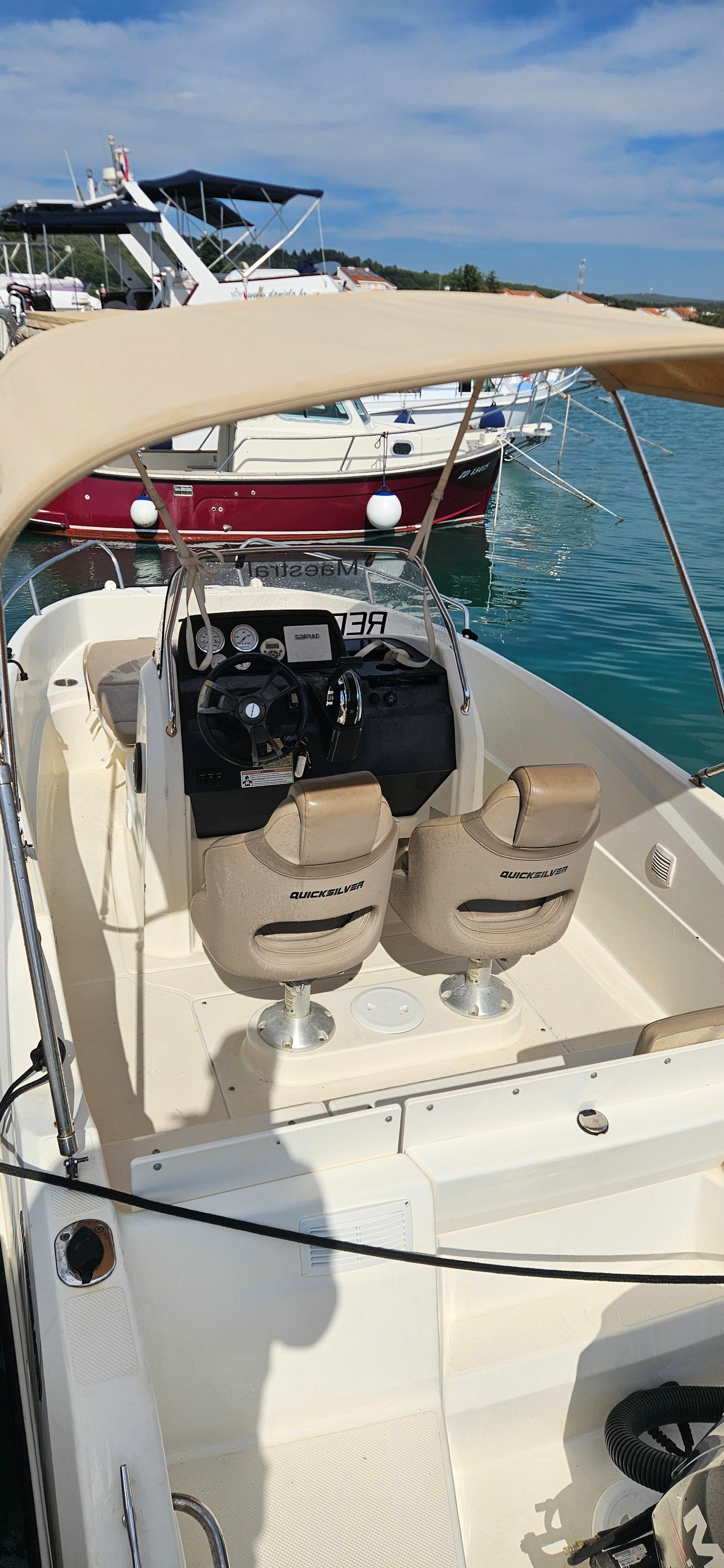 Quicksilver Activ 555 | 19