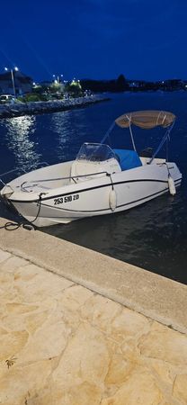 Quicksilver Activ 555 | 19
