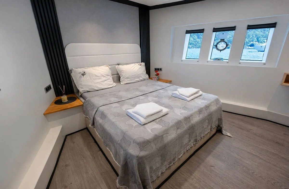 Trawler 72 | Akya S
