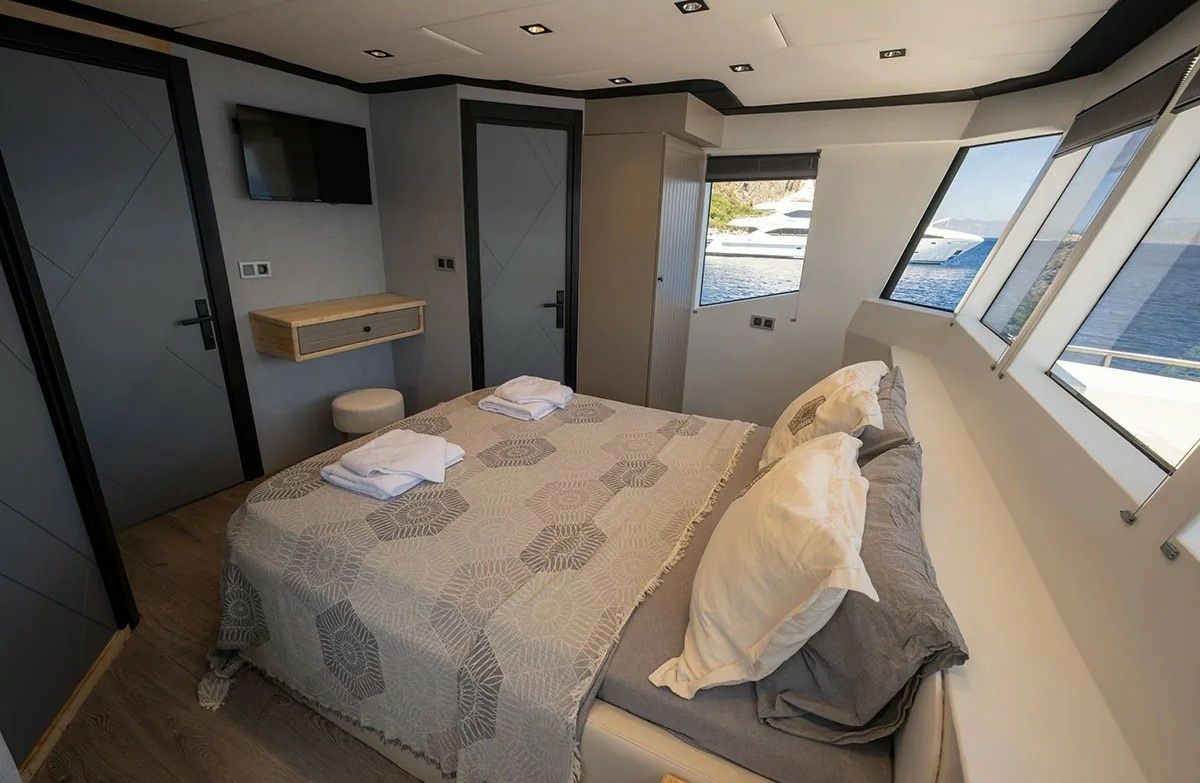 Trawler 72 | Akya S