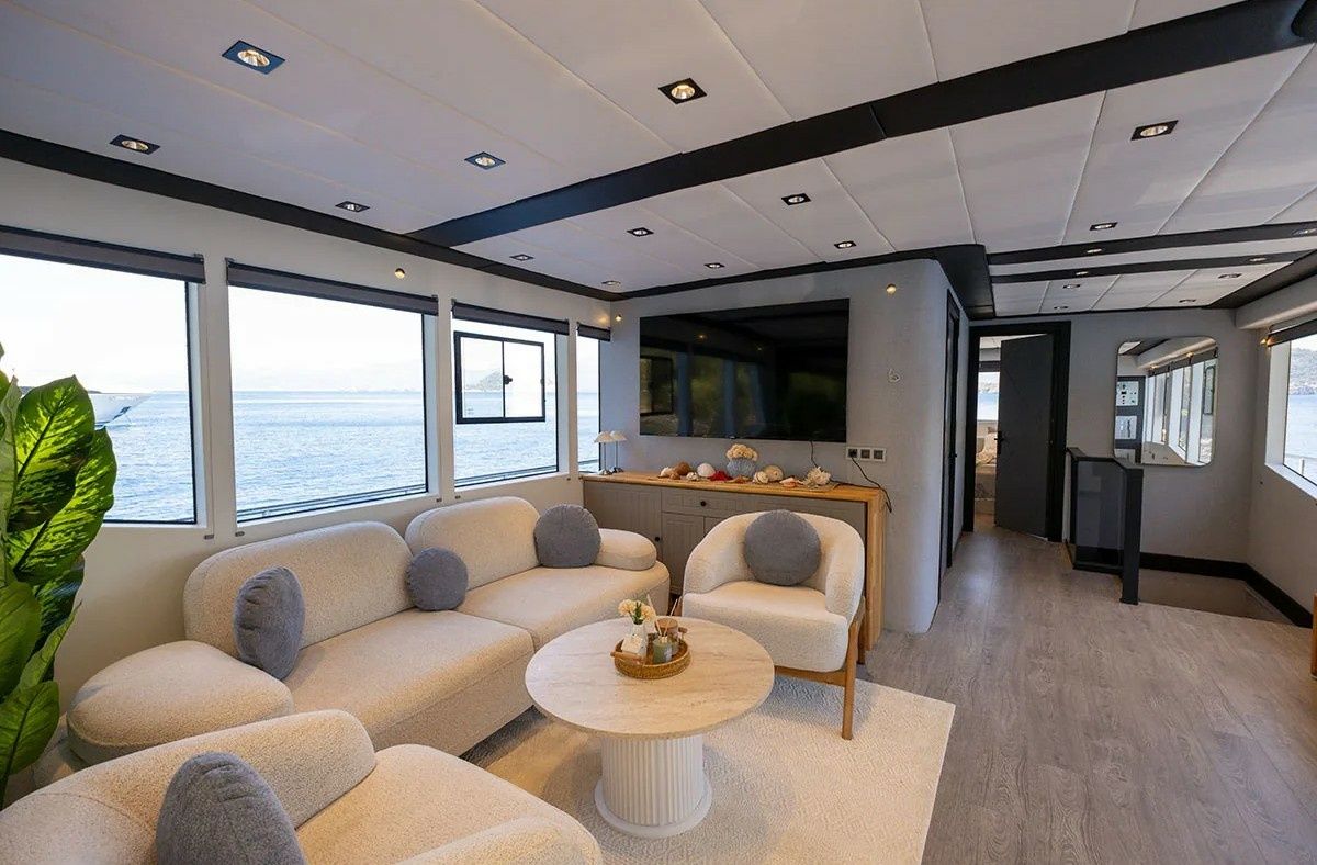 Trawler 72 | Akya S