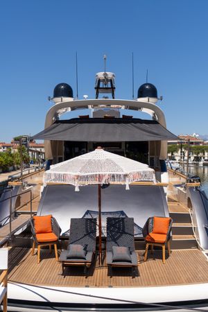 Cerri Cantieri Navali 86 | Le One