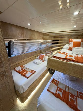 Cerri Cantieri Navali 86 | Le One
