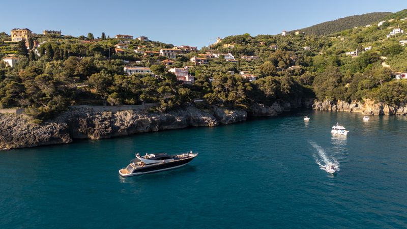 Cerri Cantieri Navali 86 | Le One