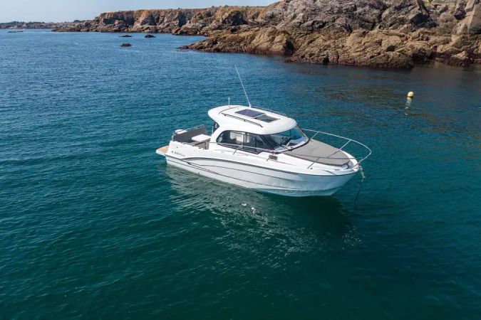 Beneteau Antares 8 | Nevera