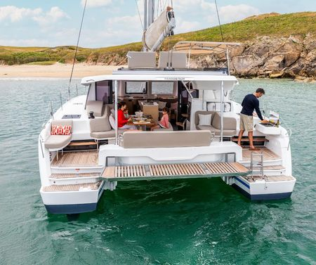 Fountaine Pajot New 41 | Shaula