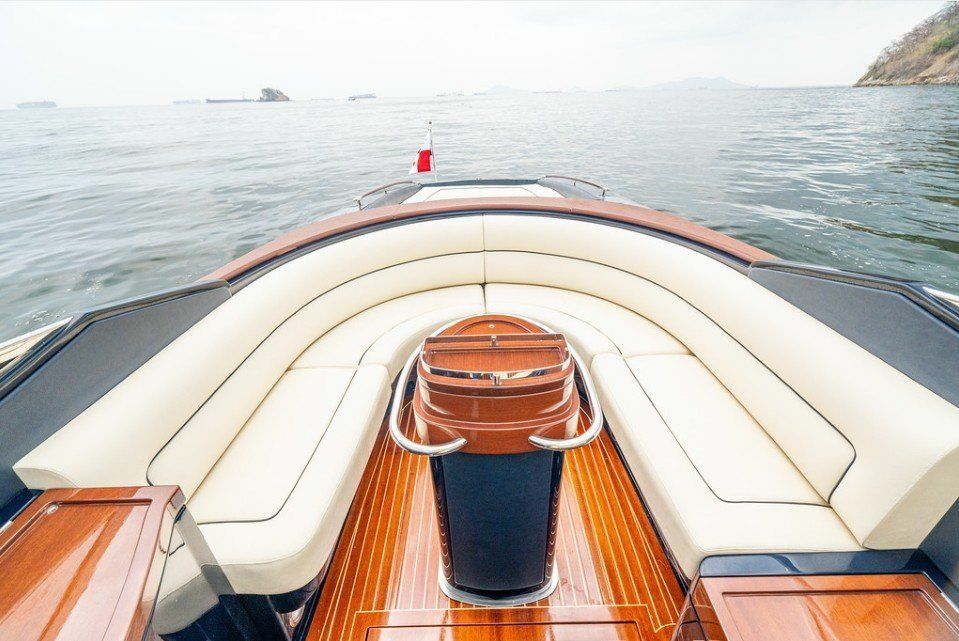 Riva 33 | Aqua 2