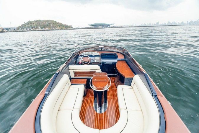 Riva 33 | Aqua 2