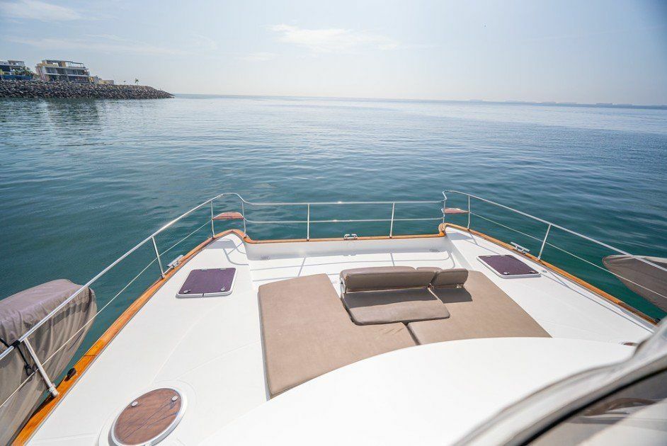 Fountaine Pajot Tanna 47 | Knot @ work