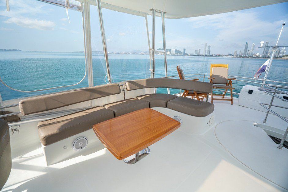 Fountaine Pajot Tanna 47 | Knot @ work
