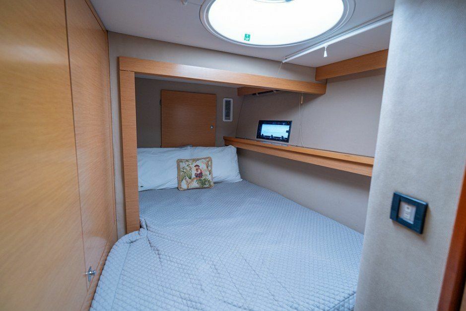 Fountaine Pajot Tanna 47 | Knot @ work