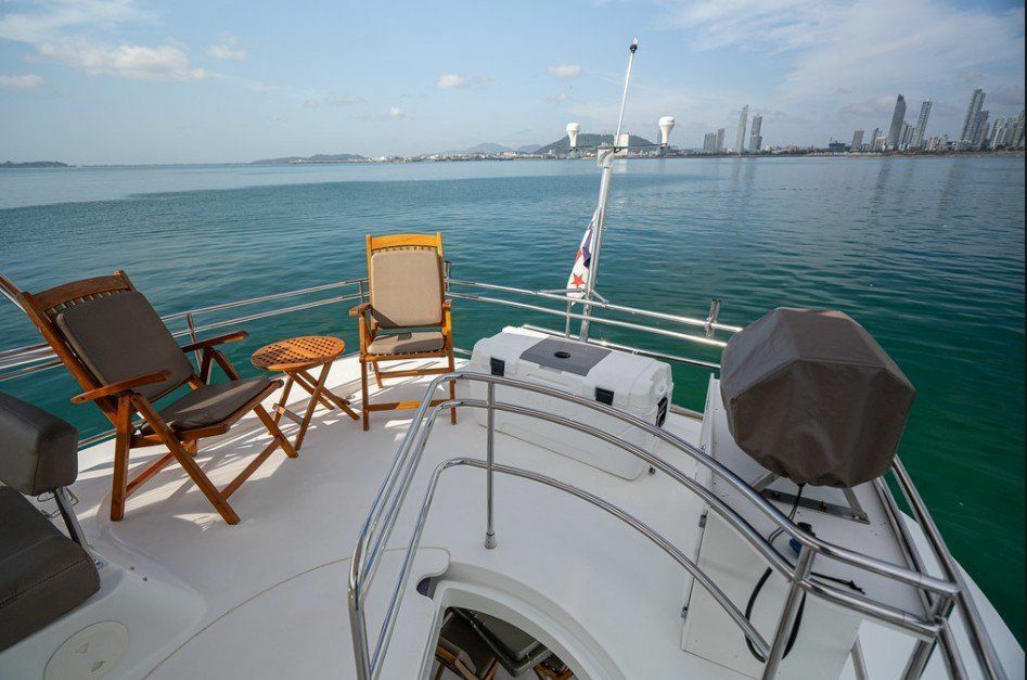 Fountaine Pajot Tanna 47 | Knot @ work