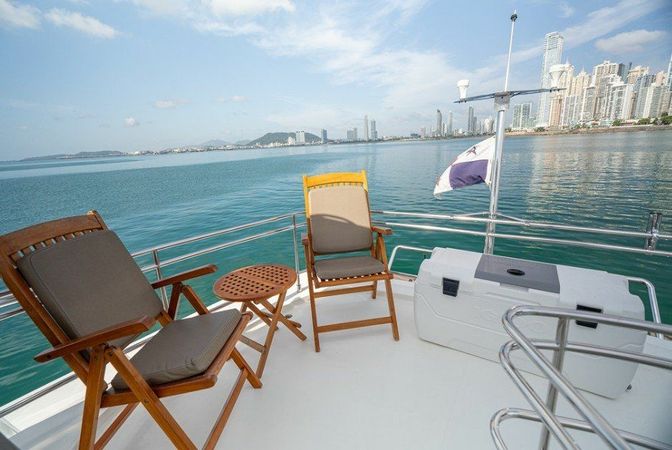 Fountaine Pajot Tanna 47 | Knot @ work