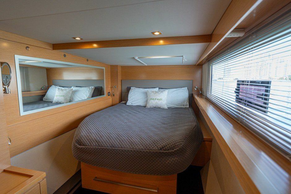 Fountaine Pajot Tanna 47 | Knot @ work