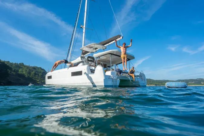 Lagoon 43 | Salty Finn