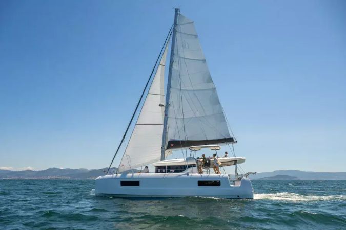 Lagoon 43 | Salty Finn