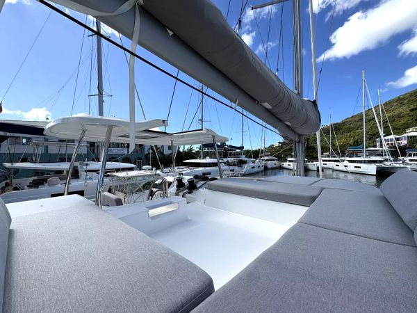 Lagoon 43 | Salty Finn