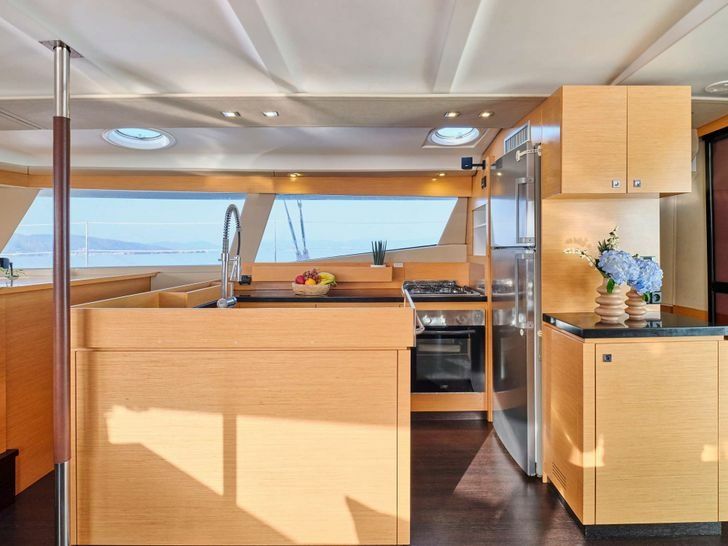 Fountaine Pajot Sanya 57 | High Five