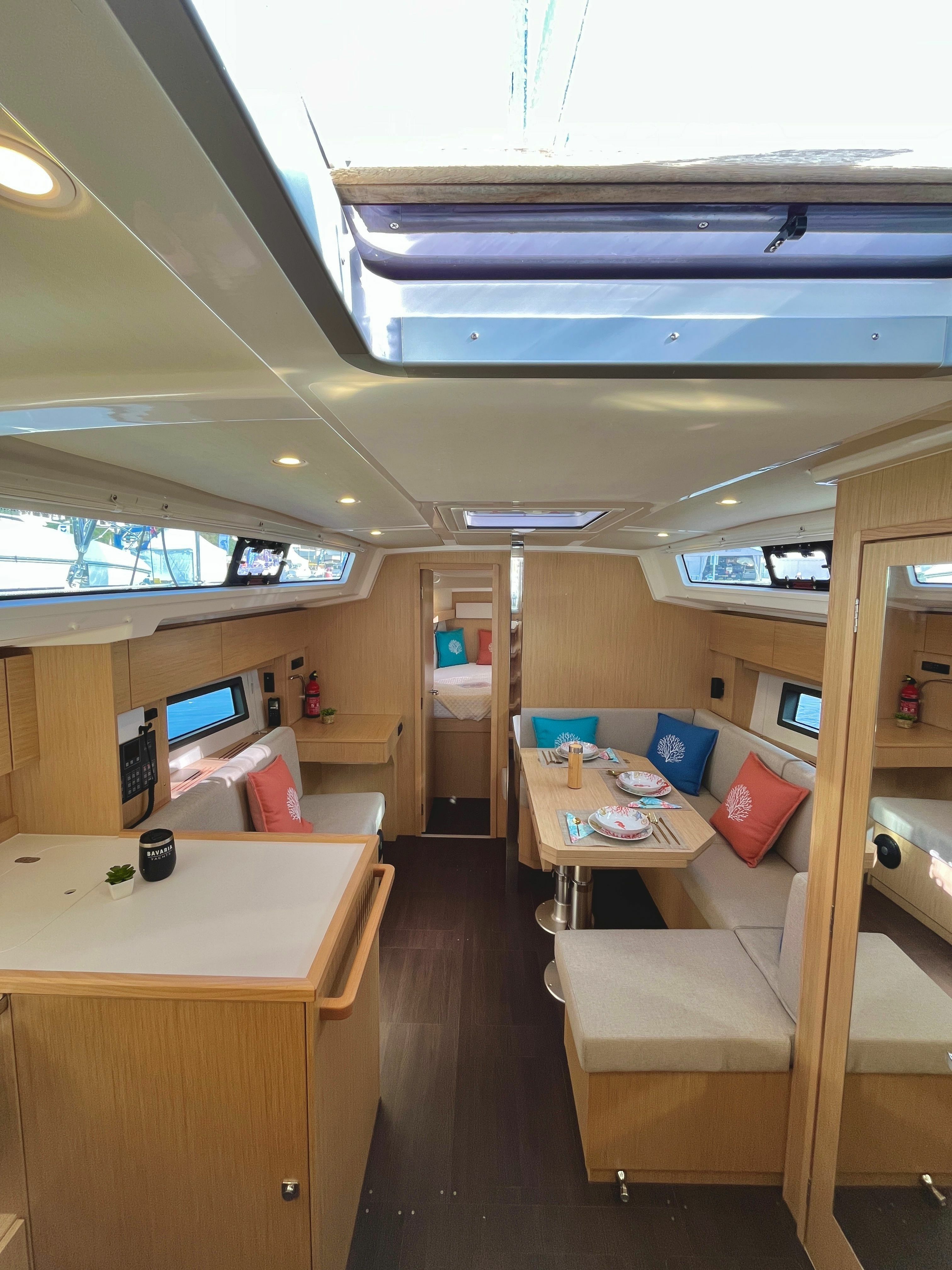 Bavaria C38 | Elauma