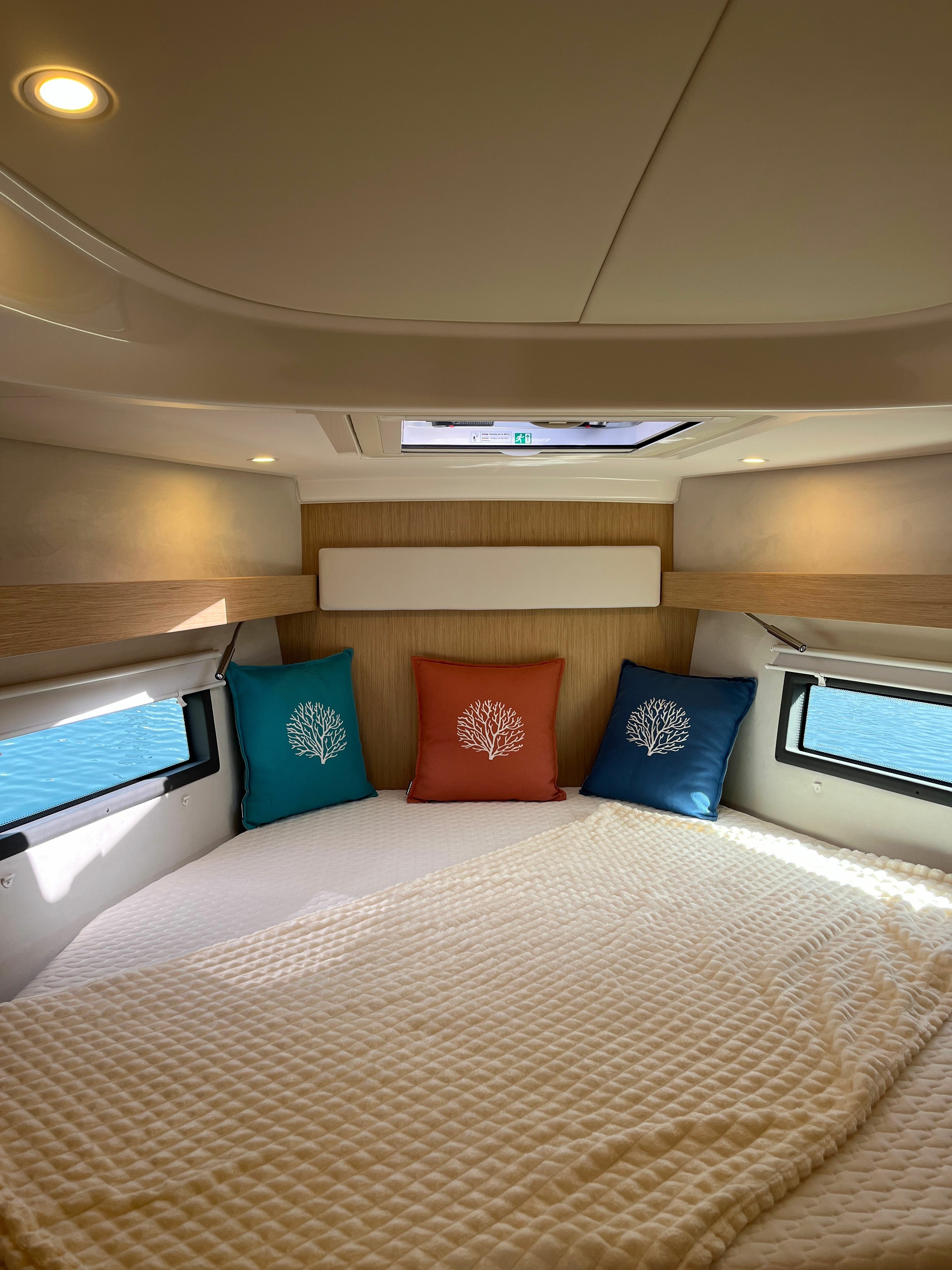 Bavaria C38 | Elauma