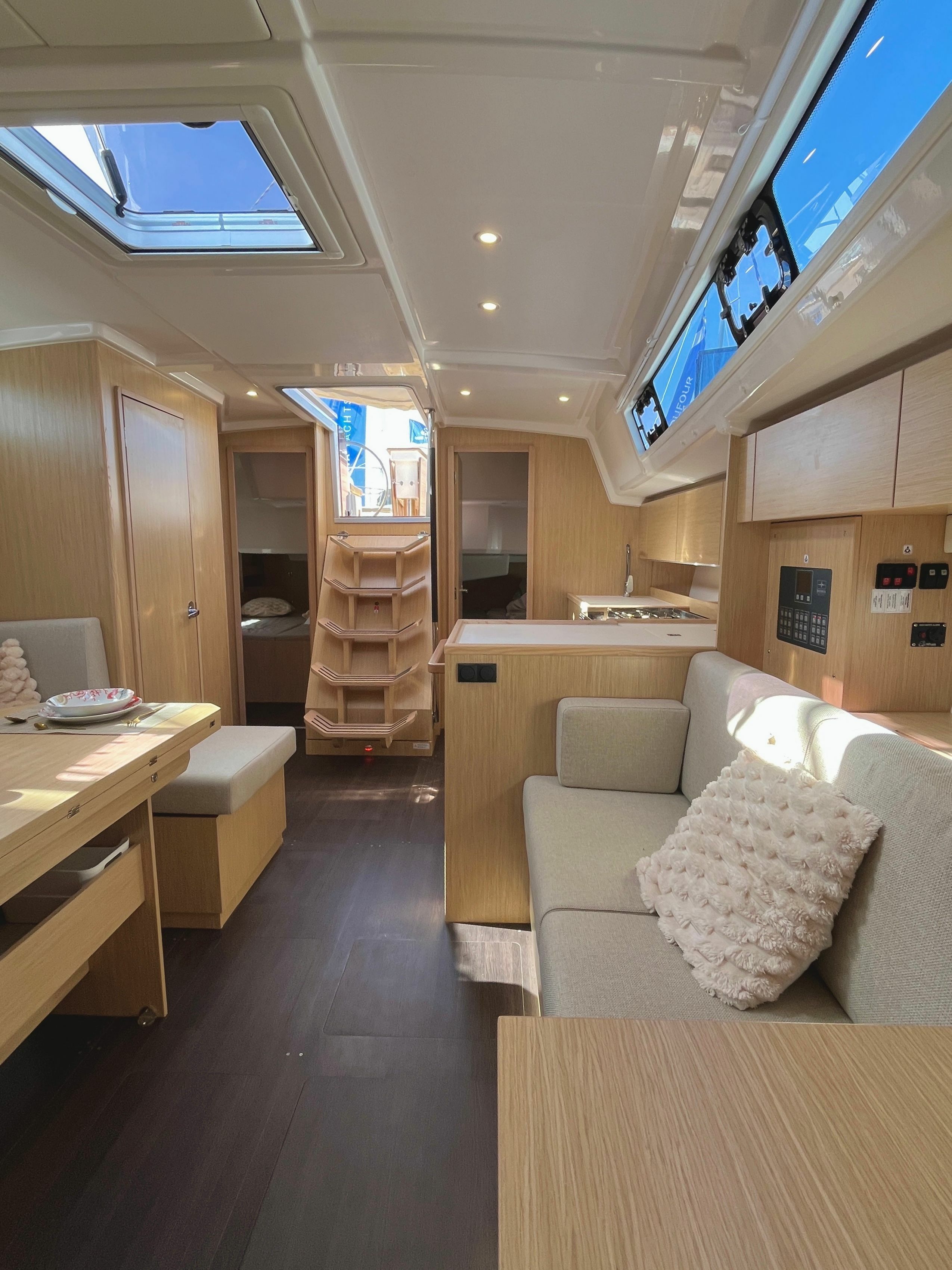 Bavaria C38 | Elauma
