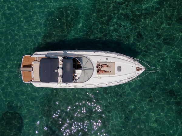 Sunseeker Mustique 42 | Apostolis