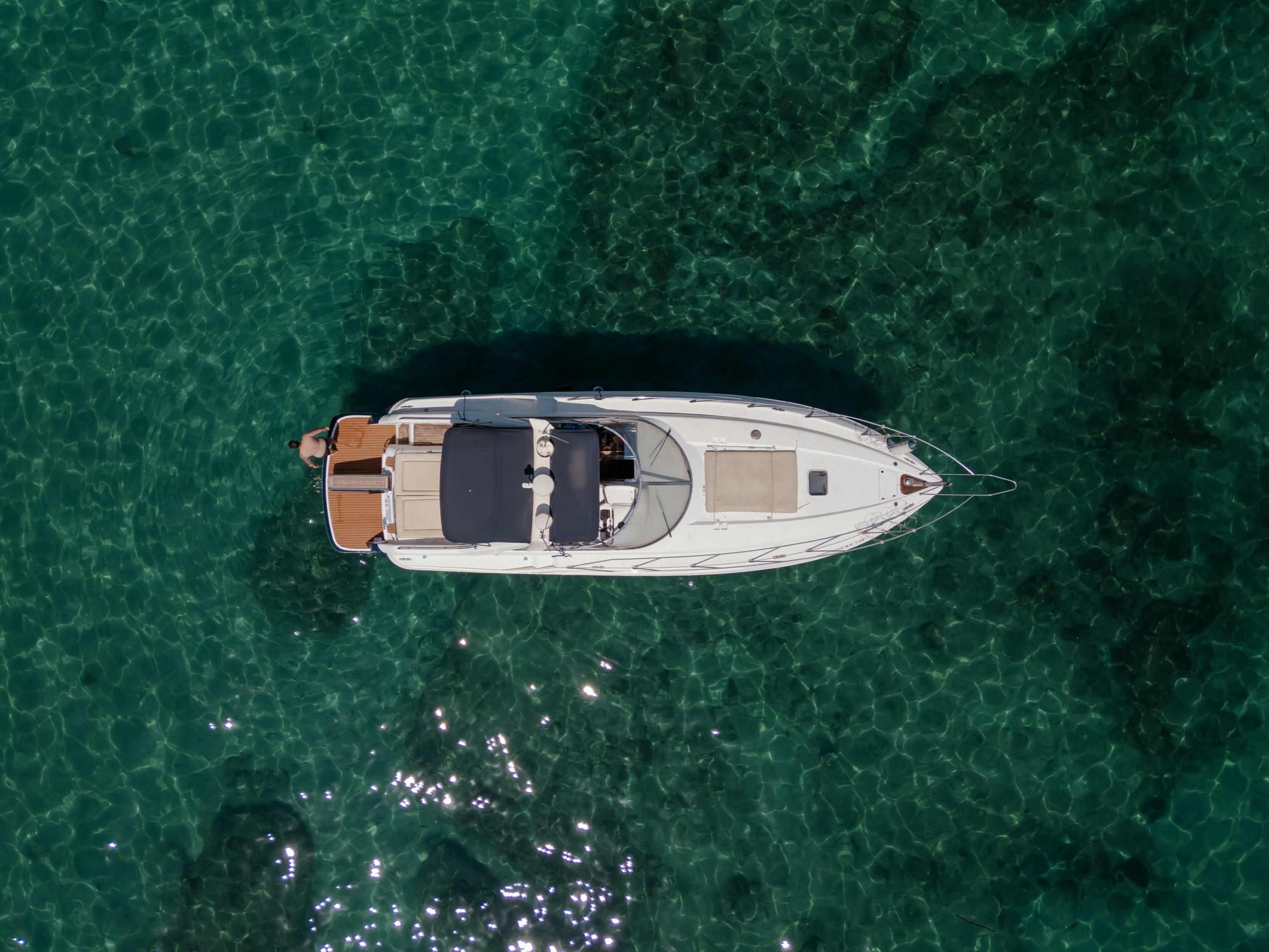 Sunseeker Mustique 42 | Apostolis